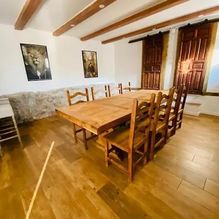 Villa El42mijares.tu Casa En El Pueblo Mijares (Castile and Leon)